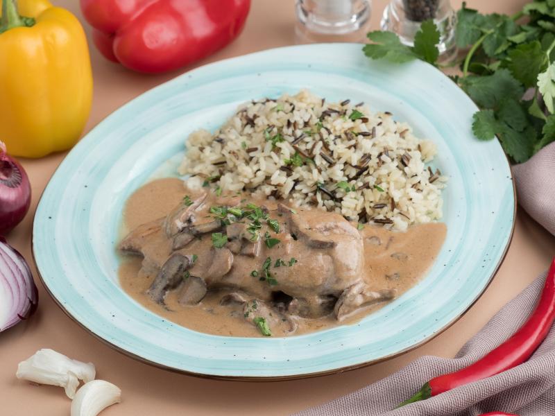 Куриное филе с соусом мадейра