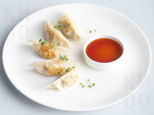 Гёдза с говядиной и шиитаке