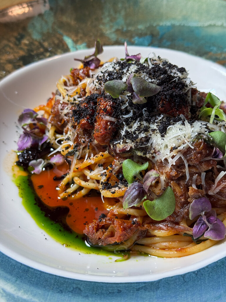 Спагетти с томленой говядиной