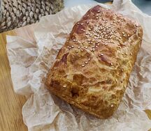 Слойка с ветчиной и сыром