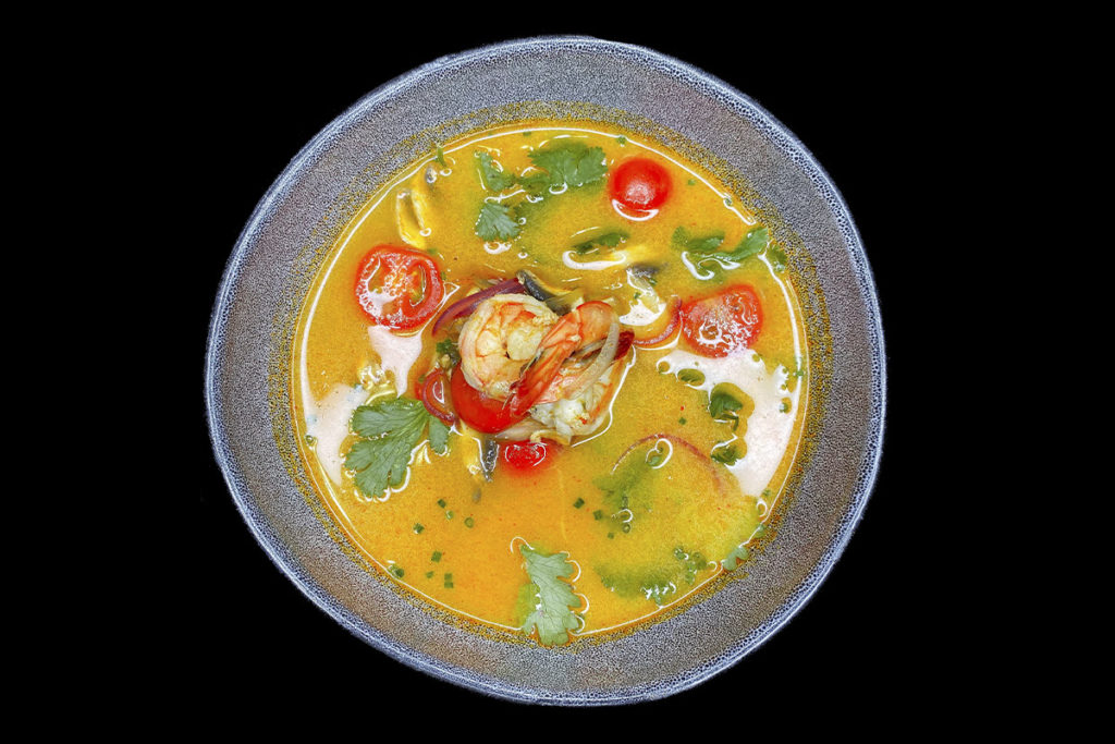 Суп том янг. Суп том ям. Суп мама том ям. Шанхайский суп с морепродуктами. Поке том ям.