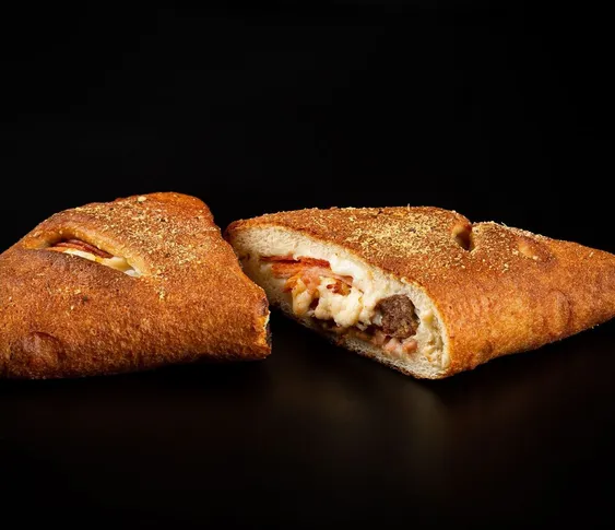 Кальцоне Мясное ассорти из Крестный отец