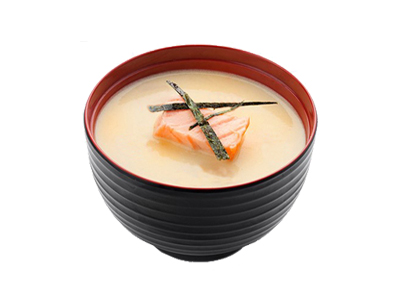 Крем-суп с кусочками лосося