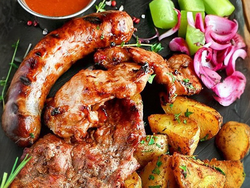 Мясное ассорти на компанию
