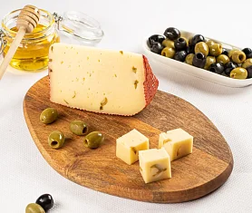 Сыр Качотта с оливками 200 г