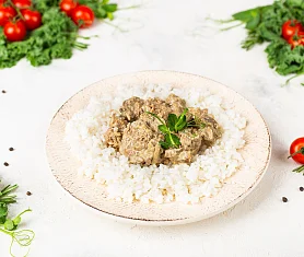 Печень по-строгановски с рисом