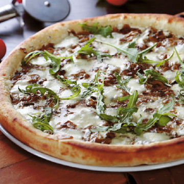 Пицца с белыми грибами, ризотто с лисичками и лапша с вешенками: 7 грибных рецептов на любой вкус