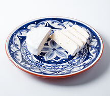 Сыр Камамбер мягкий с белой плесенью лавка