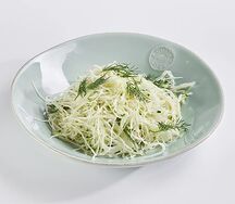 Салат из молодой капусты