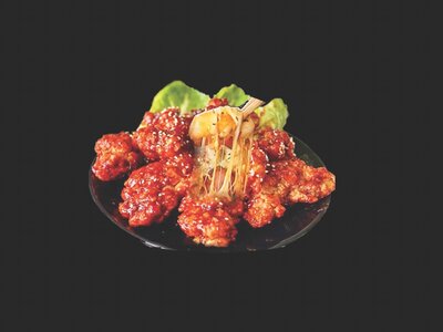 Жареные куриные бедрышки в кисло-сладком соусе с сыром ( lườn gà dán su rờ chua ngọt )