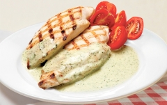 Куриное филе с сыром горгонзола в соусе 