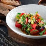 Авокадо с узбекскими томатами