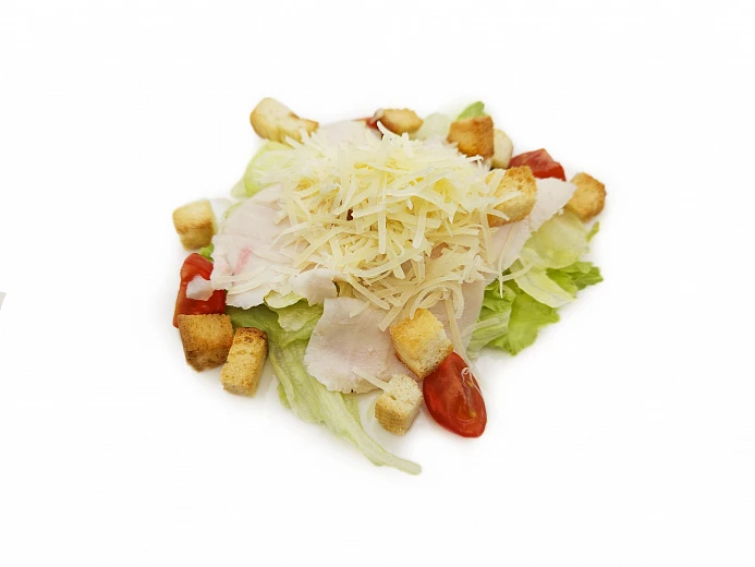 Салат на манер «Цезарь» с филе цыпленка