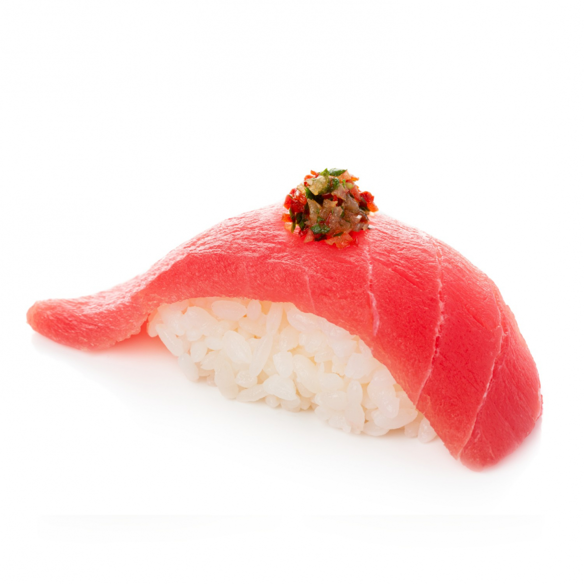 Суши тунец орехово зуево. Магуро нигири. Суши с тунцом. Нигири с тунцом. Тунец Магуро.