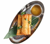 Спринг-роллы с томленой уткой и сливовым соусом