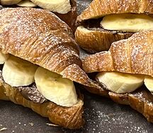 Круассан с бананом и Нутеллой