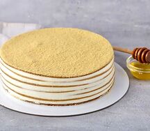 Целый торт Медовик