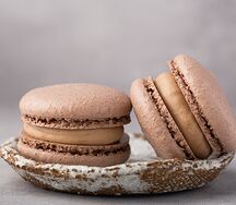 Макарон сникерс