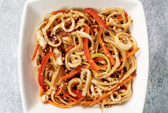 WOK-лапша с кальмарами