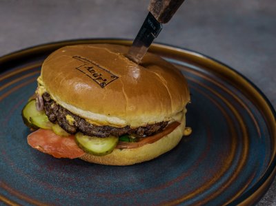 Бургер из мраморной говядины