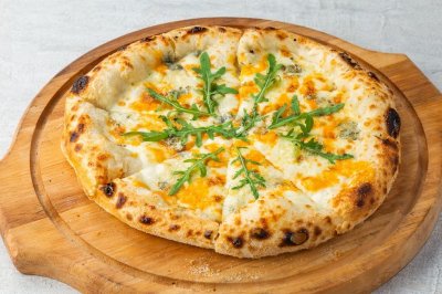 Пицца 4 сыра