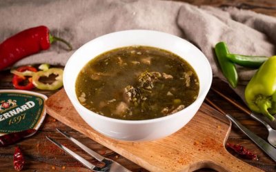 Чакапули из молодого барашка, с эстрагоном (тархуном) и зеленью