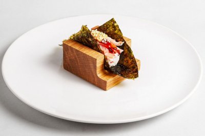 Открытый ролл креветка