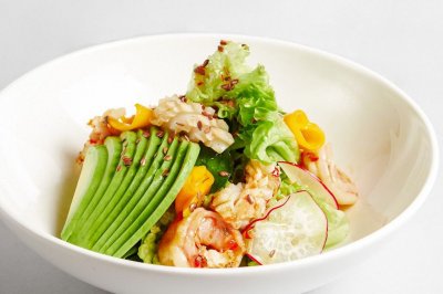 Салат с морепродуктами из Kиdo