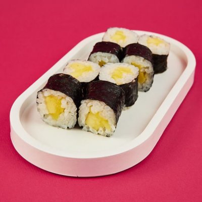 Маки с манго