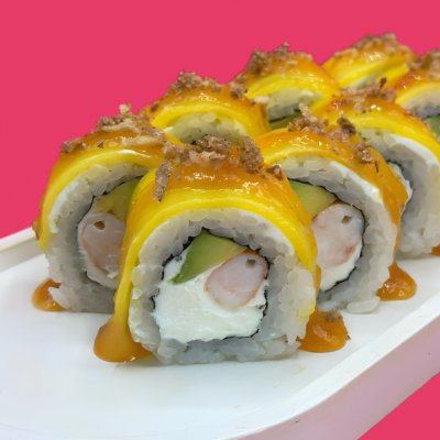 Ролл с креветкой в соусе манго