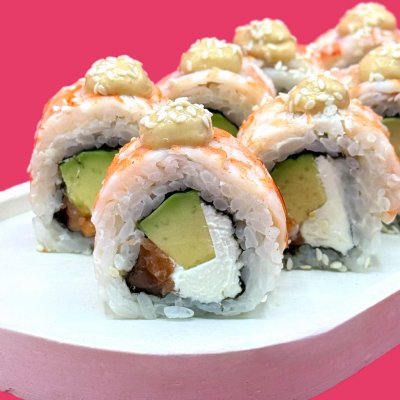 Ролл с креветкой и кунжутным айоли