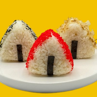 Онигири с креветкой спайси