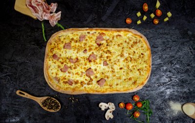 Пицца полметра «Карбонара - Гавайи»