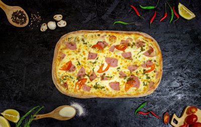 Пицца полметра «Острая курица-ветчина»