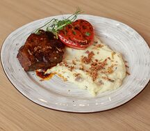 Телячьи щечки с трюфельным пюре