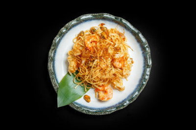 Яичная лапша с курицей