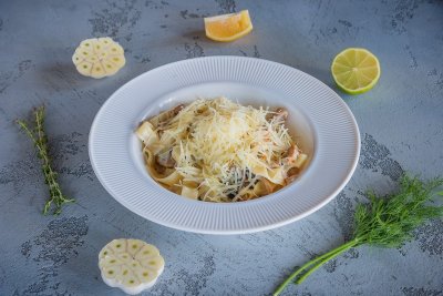 Паста с курицей и грибами из Прайм