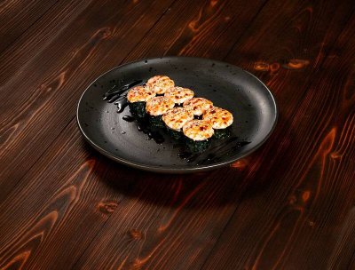 Запечёный ролл с копчёной курицей из Ocean Food