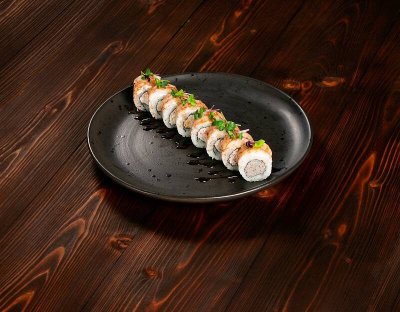 Ролл с креветкой и крабом из Ocean Food