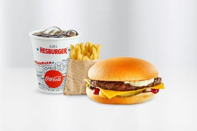 Большой комбо с Чизбургером из Hesburger