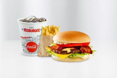 Большой комбо с Беконбургером из Hesburger