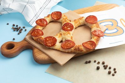Крендель с грецким орехом и кленовым сиропом из Auntie Anne's