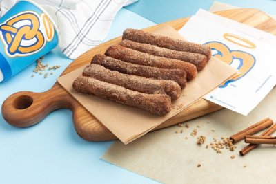 Стиксы с корицей из Auntie Anne's