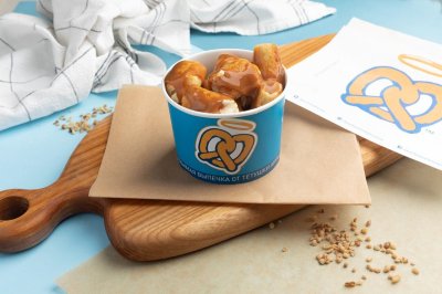 Наггетсы с карамелью из Auntie Anne's