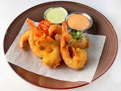 Тигровые креветки в хрустящем кляре