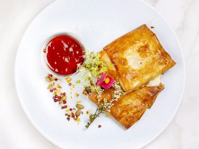 Моцарелла в тонком хрустящем тесте фило