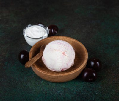 Мороженое сливочное Йогурт и вишня
