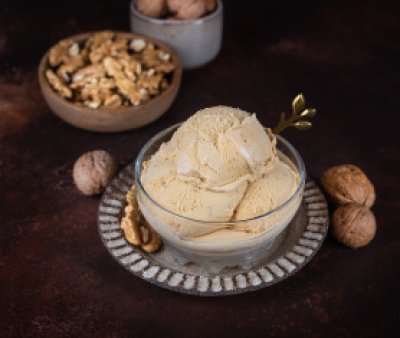 Мороженое сливочное Крем-брюле и грецкий орех