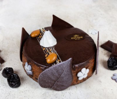 Шоколадный с черносливом торт 700 г