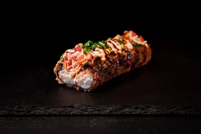 Суши лонг с лососем